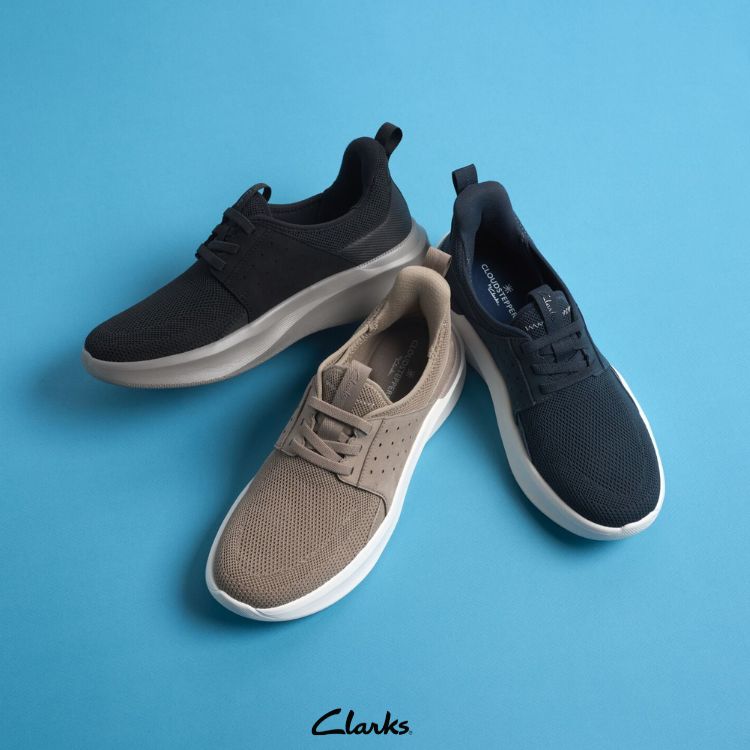Clarks�i�N���[�N�X�j�̃V���b�v�j���[�X�u�y�N���[�N�X�zAW26�V��b���K�ȗ����S�n�� Solevana Easy �v