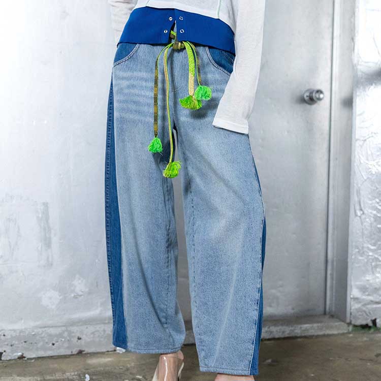 AULA AILA/AULA�i�A�E���A�C��/�A�E���j�̃V���b�v�j���[�X�u�O��2���d���ĂɂȂ��Ă���p���c��\��t���Ă���悤�ȃf�U�C�����|�C���g�B�v