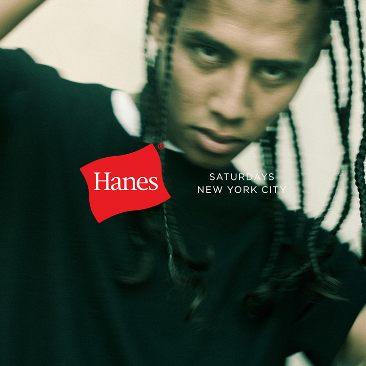 Saturdays NYC�i�T�^�f�[�Y �j���[���[�N�V�e�B�j�̃V���b�v�j���[�X�uHanes x Saturdays NYC �uHanes�i�w�C���Y�j�v�Ƃ̃R���{���[�V�����A�C�e���������I�v