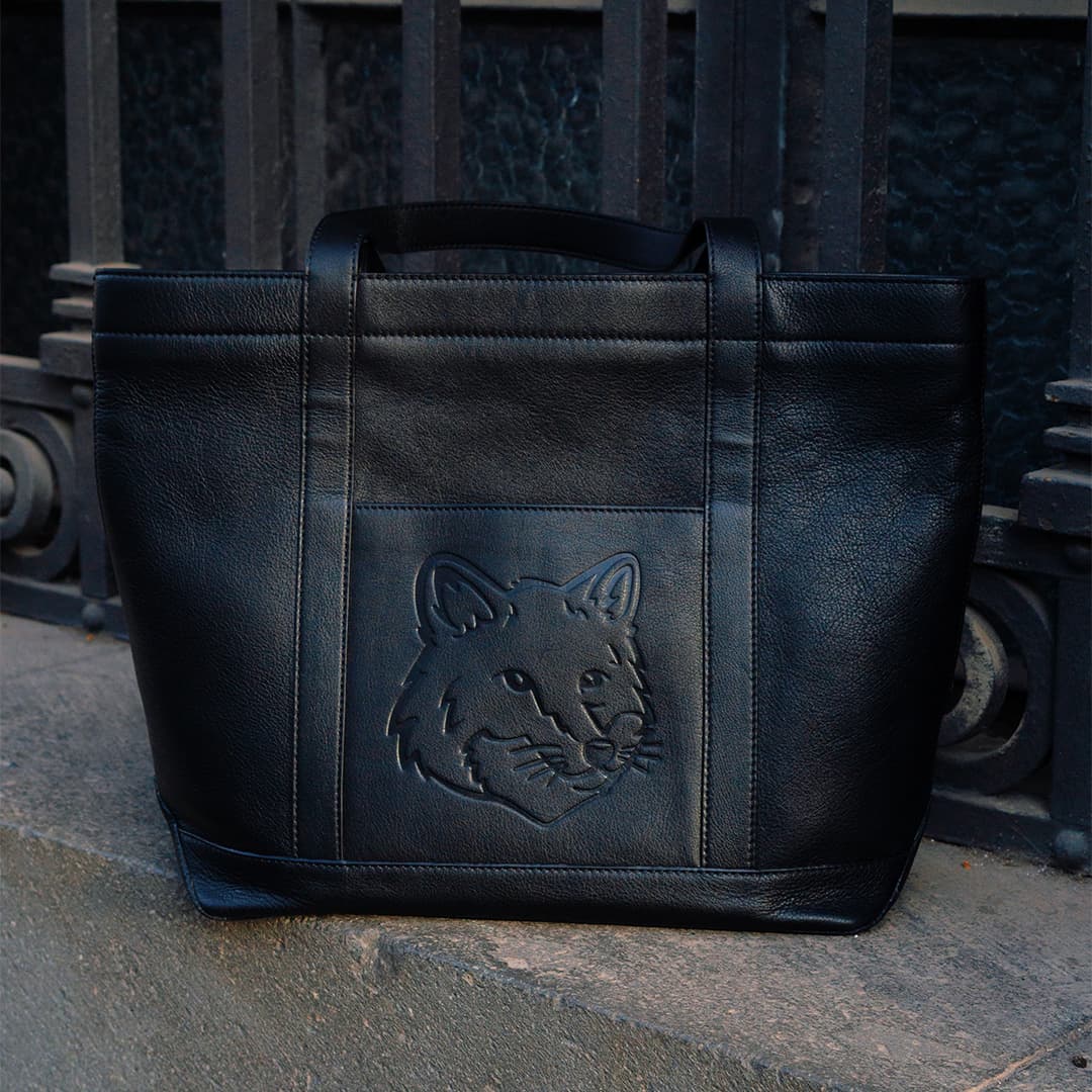 CLOUD POUCH(ショルダーバッグ)|Maison Kitsune(メゾン CLOUD POUCH(ショルダーバッグ)|Maison Kitsune(メゾン
