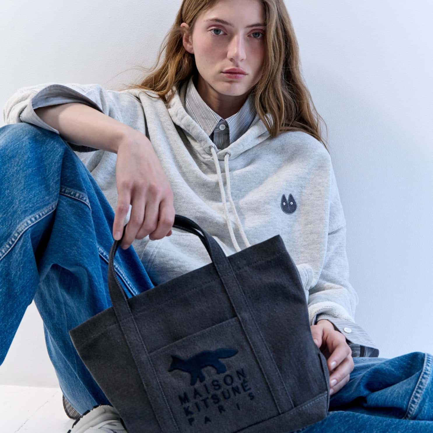 Maison Kitsune�i���]���L�c�l�j�̃V���b�v�j���[�X�u�yMAISON KITSUNE�z������ʂ�A�N�Z�T���[�v