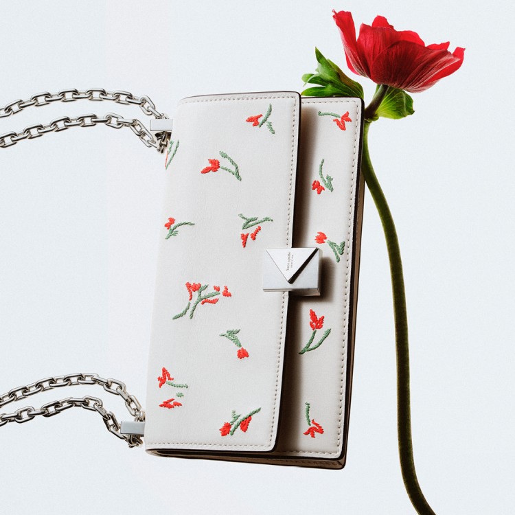 kate spade new york�i�P�C�g�E�X�y�[�h �j���[���[�N�j�̃V���b�v�j���[�X�u��̓��ɑ���A�t�����[���`�[�t�R���N�V�����v