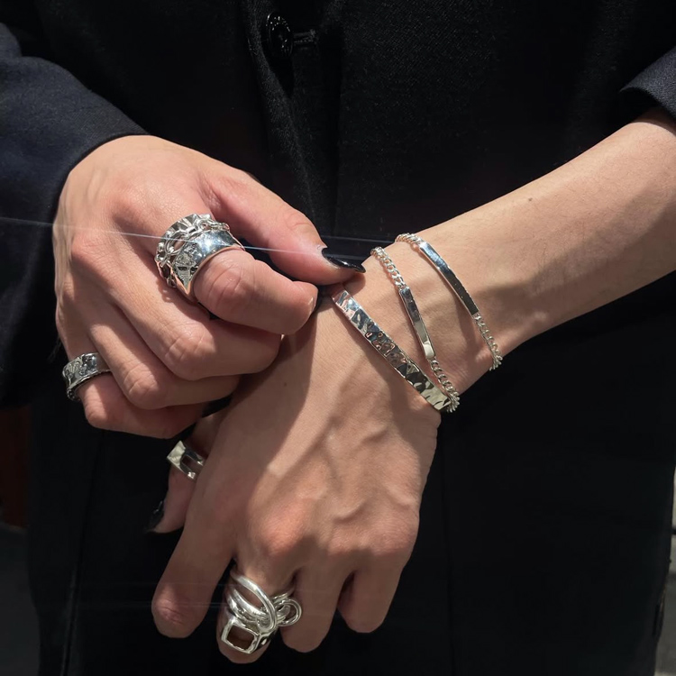 e.m.�i�C�[�G���j�̃V���b�v�j���[�X�u�������ȃ����Y�̋��ʓ_�I�W���G���[���A�N�Z���g�I �v