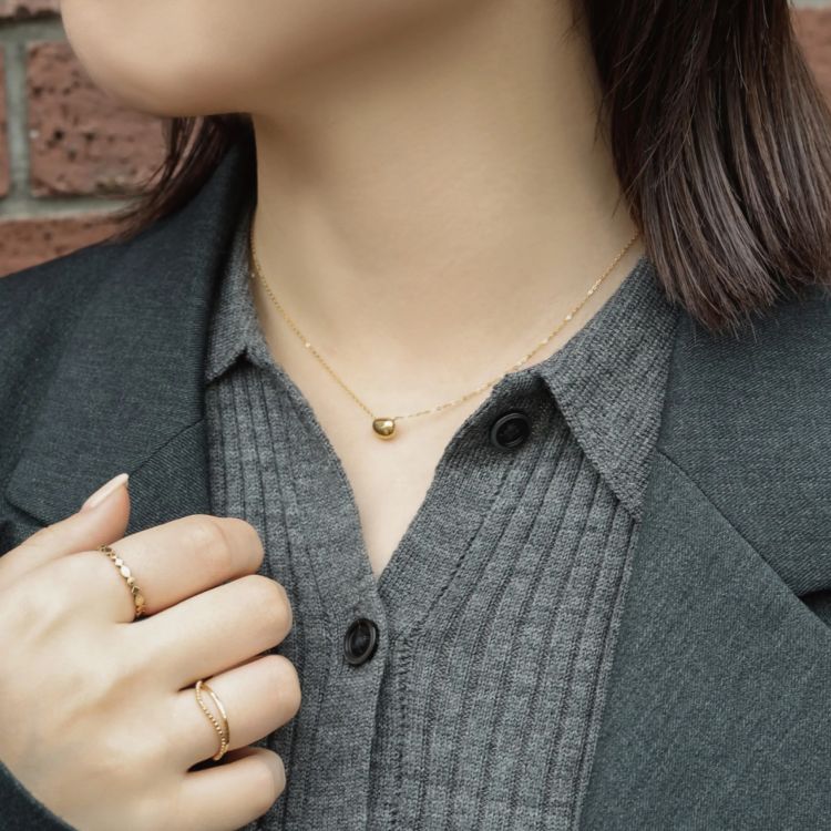 e.m.�i�C�[�G���j�̃V���b�v�j���[�X�ue.m.����Ă���I�t�B�X�X�^�C���Ɏ������W���G���[�y�l�b�N���X�E�u���X���b�g�ҁz�v