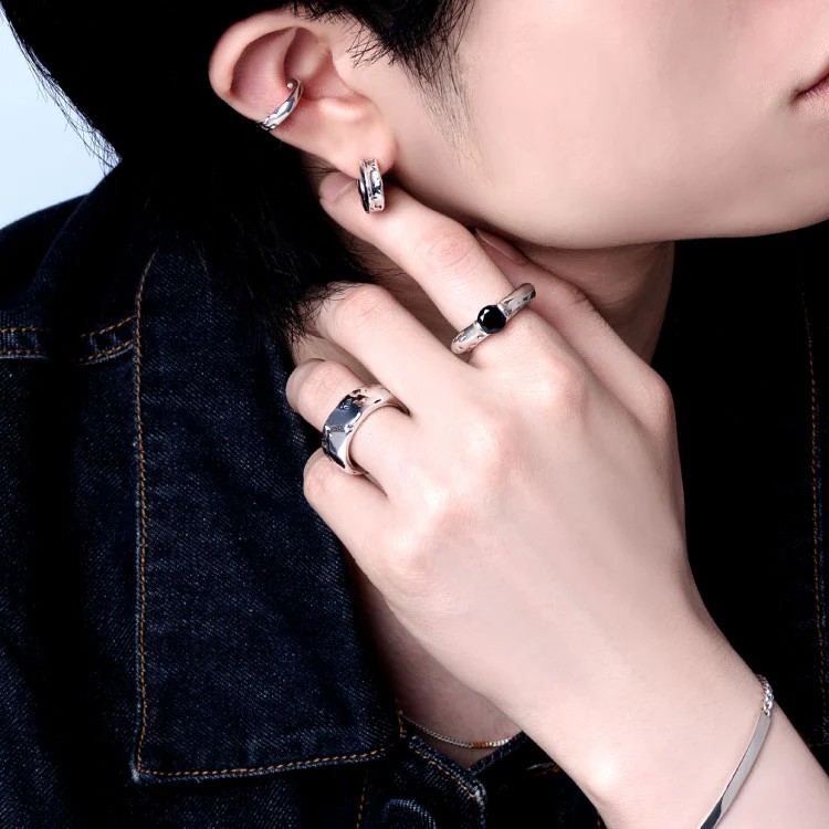 SILVER925ブラックジルコニアゆれピアス/レディース/メンズ/ギフト