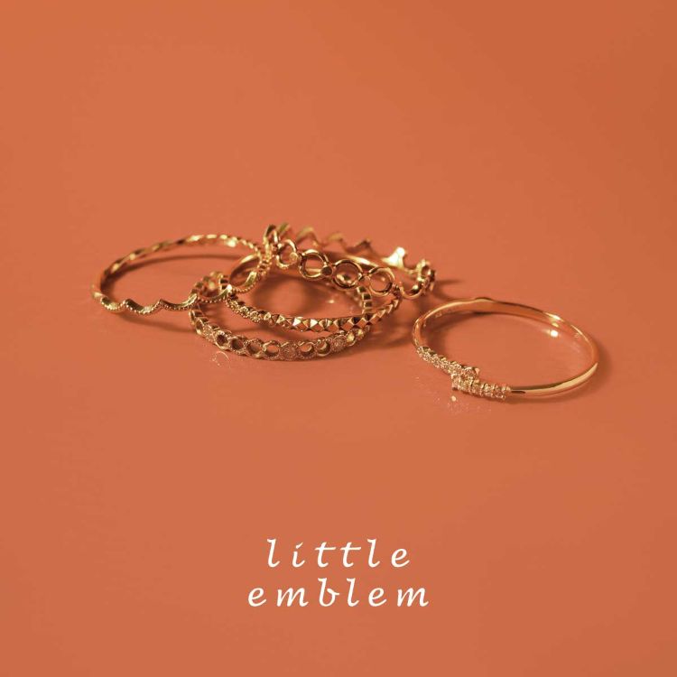 e.m.�i�C�[�G���j�̃V���b�v�j���[�X�u���r�[�̂���� "littele emblem"�v