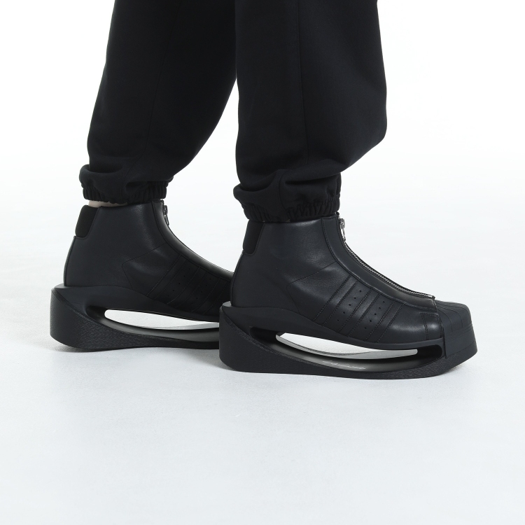 Y-3iCX[j̃Vbvj[XuyY-3 FALL / WINTER 2025 NEW COLLECTIONzY-3 GENDO PRO MODELv