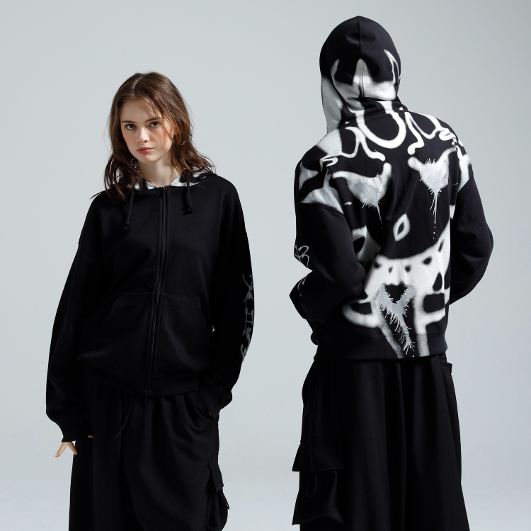 Y-3�i���C�X���[�j�̃V���b�v�j���[�X�u[Y-3]�H�~�V�[�Y����Y-3���ے�����A�X�F�b�g�E�t�[�f�B�[�A�C�e�����Љ�v