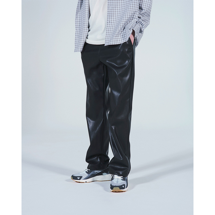 SOPH.｜ソフのトピックス「SUSTAINABLE LEATHER STANDARD EASY PANTS