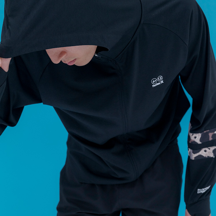 SOPH.�i�\�t�j�̃V���b�v�j���[�X�uuniform experiment × Hurley�v