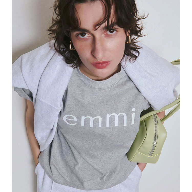 emmi�i�G�~�j�̃V���b�v�j���[�X�u�yemmi�z��T�̐l�C�A�C�e�������L���O�v