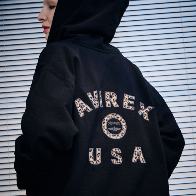 AVIREX ブラック パーカー USA AVIREX パーカー -VARSITY LOGO SWEAT PARKA メンズ レディース