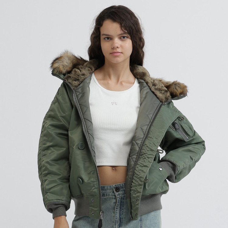 AVIREX WOMAN�i�A���B���b�N�X �E�[�}���j�̃V���b�v�j���[�X�u�s�\��tN-2B COMMERCIAL�v