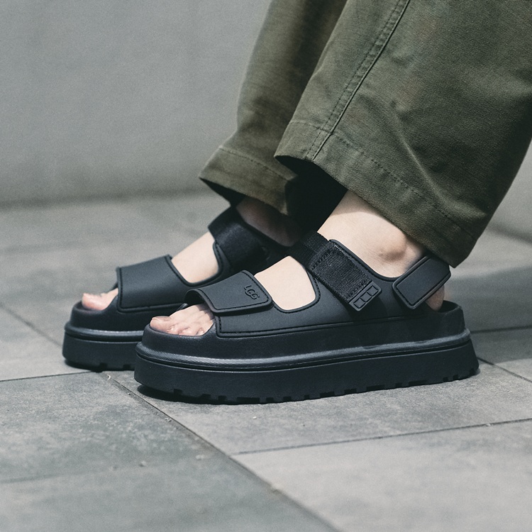 BILLY'S ENT�i�r���[�Y �G���^�[�j�̃V���b�v�j���[�X�u�yRecommend !�zUGG sandals and sneakers !�v