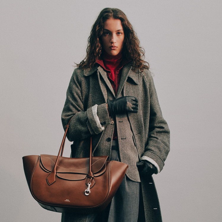 POLO RALPH LAUREN�i�|�� �����t ���[�����j�̃V���b�v�j���[�X�u�H�̐V��uPOLO BLAZE�v�R���N�V�����o��v