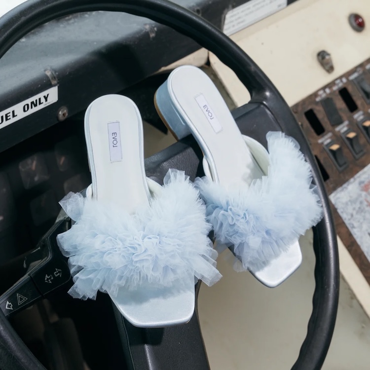 EVOL�i�C�[�{���j�̃V���b�v�j���[�X�u�W����l�CNo.1�T���_���I�g�����h�̃u���E�����l�C�F�I�v