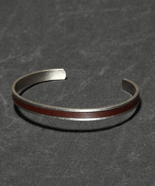 SABLE CLUTCH�i�Z�[�u���N���b�`�j�̃V���b�v�j���[�X�u�R�[�f�ɉ����邾���ŋC����V�I ��������������Ȗ؃��U�[�ƃA���e�B�[�N�d�グ�̃��^�����R���r�����o���O��/�u���X���b�g�I�v