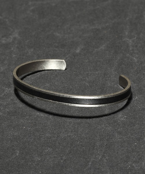 SABLE CLUTCH�i�Z�[�u���N���b�`�j�̃V���b�v�j���[�X�u�R�[�f�ɉ����邾���ŋC����V�I ��������������Ȗ؃��U�[�ƃA���e�B�[�N�d�グ�̃��^�����R���r�����o���O��/�u���X���b�g�I�v