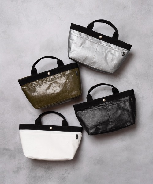 SABLE CLUTCH�i�Z�[�u���N���b�`�j�̃V���b�v�j���[�X�u���C�t�X�^�C���Ɍ������Ȃ�1�{�I �g���b�h�ȕ��͋C�����j�[�N�ȑf�ނɗ��Ƃ����݁A�g���₷���ƃ^�t�������ˑ������f�U�C���I�v