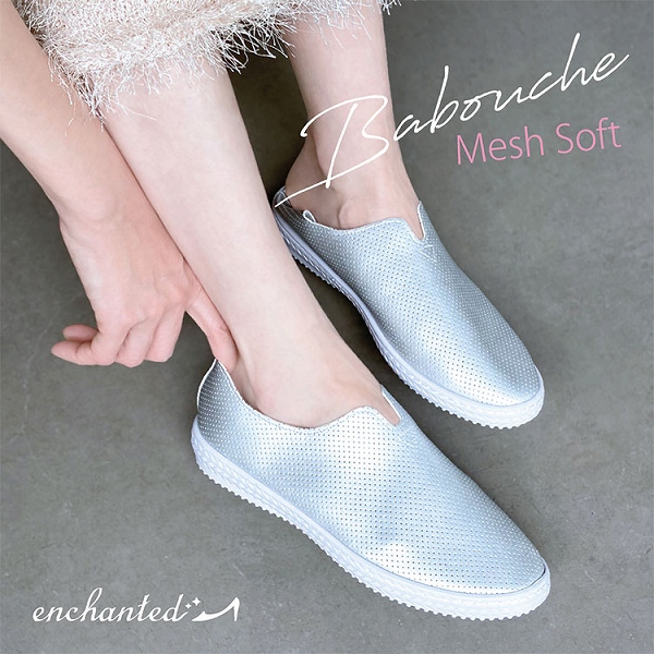 Amazon | [SNEEKE by.enchanted] エアライクジュエルレース