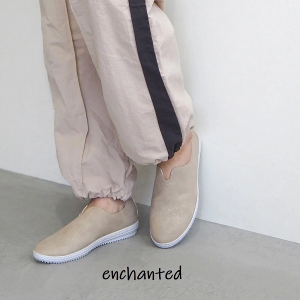 enchanted�i�G���`�����e�b�h�j�̃V���b�v�j���[�X�u���ăR�[�f��ς���X�j�[�J�[�i�G���`�����e�b�h�j�v