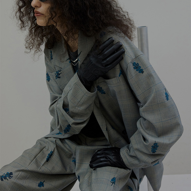 CHECK FLOWER PLEATS PANTS（その他パンツ）｜Ameri（アメリ）の
