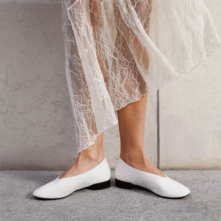 Repetto�i���y�b�g�j�̃V���b�v�j���[�X�u�yRepetto�z�V�����N���V�b�N�uOlympe�i�I�����v�j�v���o��v