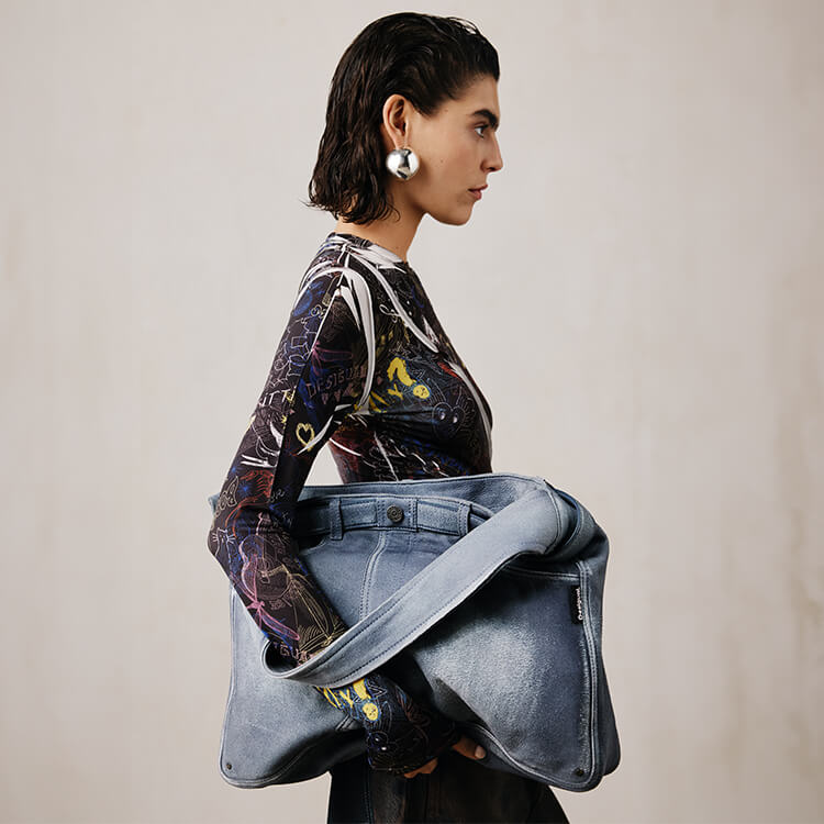 Desigual�i�f�V�O�A���j�̃V���b�v�j���[�X�u�yPremium Line�zDesigual Studio �v