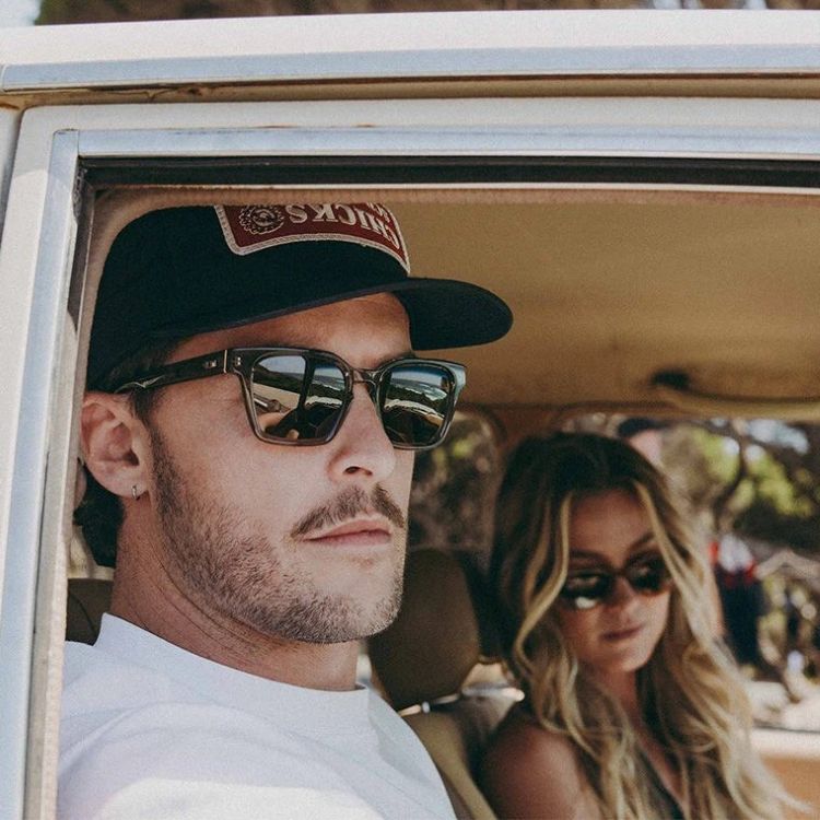 H.L.N.A�i�G�C�`�G���G�k�G�[�j�̃V���b�v�j���[�X�u�ō������̐E�l�Z�Œ��J�Ƀn���h���C�h���ꂽ�A�C�E�F�A�y OTIS �z�v