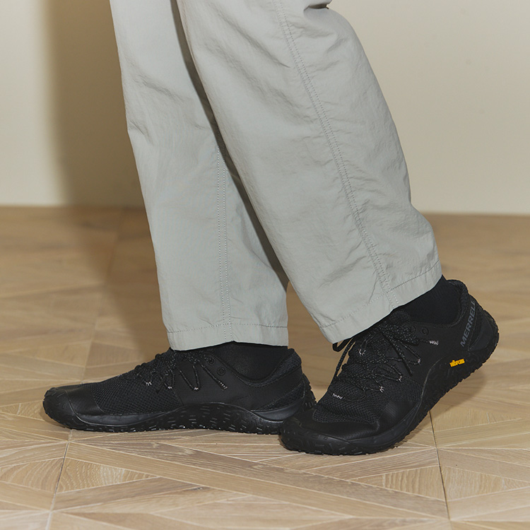 MERRELL｜メレルのトピックス「【MERRELL】0mmドロップ設計の