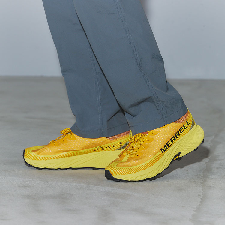 MERRELLij̃Vbvj[XuyMERRELLzjOV[Y AGILITY PEAK 5V[Yv