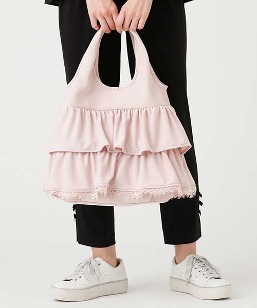 To Be Chic トゥー ビー シックのトピックス 一押しバッグ To Be Chicらしさと新たにカジュアルさがプラス Zozotown To Be Chic トゥー ビー シックのトピックス 一押しバッグ To Be Chicらしさと新たにカジュアルさがプラス Zozotown