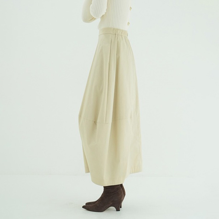 CLANE�i�N���l�j�̃V���b�v�j���[�X�u�������тɎ��R�ȗh��𐶂ݏo���A�R�N�[���V���G�b�g�X�J�[�g�B�o�b�N�E�G�X�g�̓S���d�l�ŁA���K�Ȓ��p���������܂��B�v