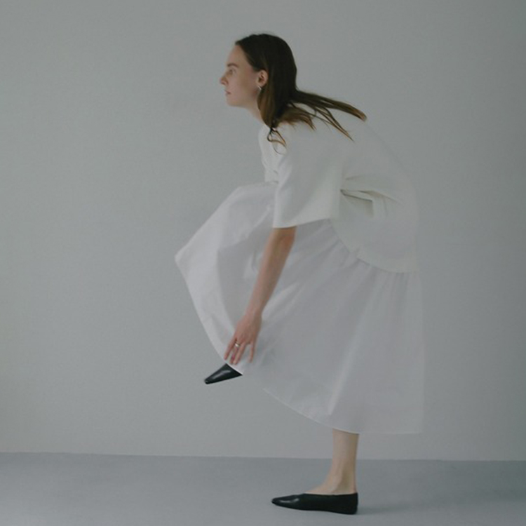 CLANE�i�N���l�j�̃V���b�v�j���[�X�u�ّf�ރh�b�L���O�̃��C���[�h���C�N�ȃ����s�[�X�B�_���{�[���j�b�g�ƁA�n�����̂���^�t�^�f�ނ��h�b�L���O�B�v