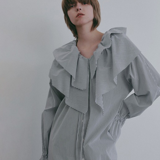 CLANE�i�N���l�j�̃V���b�v�j���[�X�u�������Ƃ����V���G�b�g�Ƌ܌��̃��b�t���t�������|�C���g��1���Œ��f���郏���s�[�X�B�v