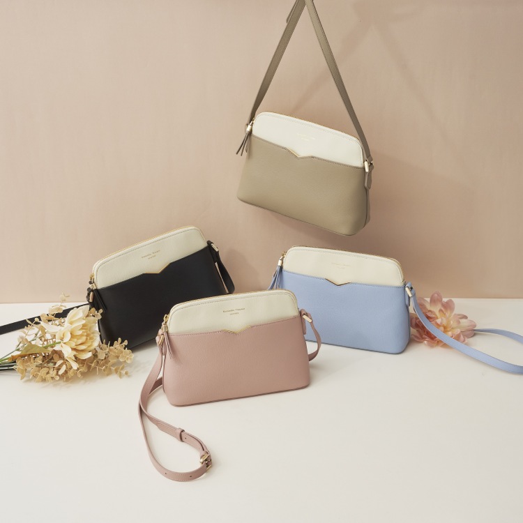 Samantha Thavasa�i�T�}���T�^�o�T�j�̃V���b�v�j���[�X�u�ySamantha Thavasa�z��l�C���o�C�o���V���[�Y�̃V�����_�[�o�b�O����A�o�C�J���[�̐V�F���o��B�v