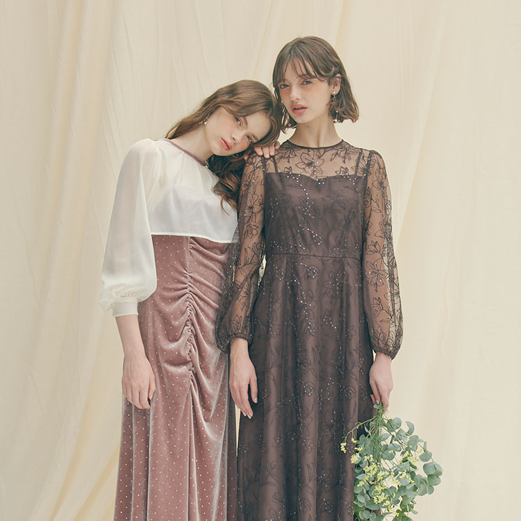 フラワーモチーフスパンコール刺繍ミモレ丈袖付きパーティードレス