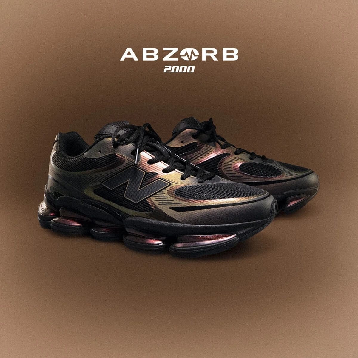 New Balance�i�j���[�o�����X�j�̃V���b�v�j���[�X�u�y�j���[�o�����X�����z2000�N��ɃC���X�p�C�A���ꂽ�v�V�I�ȃj���[���f���v