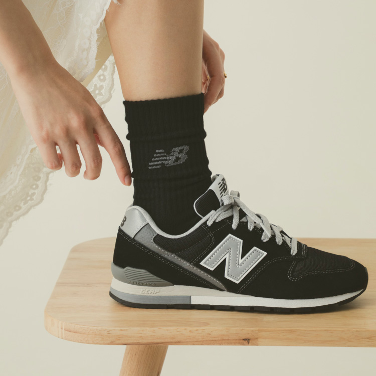 New Balance�i�j���[�o�����X�j�̃V���b�v�j���[�X�u�y�j���[�o�����X�����z�H�~�ɂ̓N���V�b�N�ȃX�j�[�J�[���v