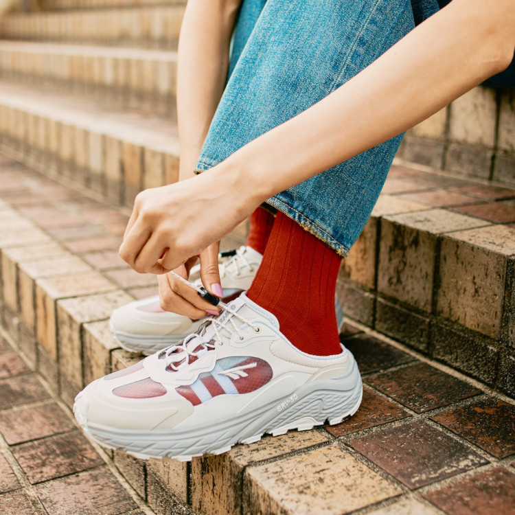 HIGHTIDE�i�n�C�^�C�h�j�̃V���b�v�j���[�X�u�������������Ȃ�I�t�̃X�j�[�J�[���W�v