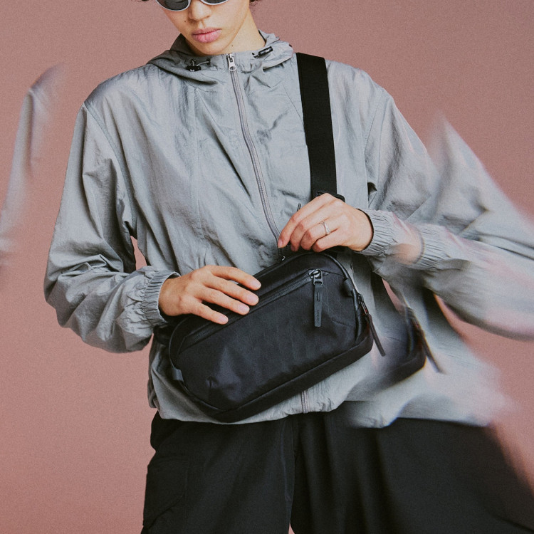 HIGHTIDE�i�n�C�^�C�h�j�̃V���b�v�j���[�X�u�@�\���őI�� Aer�i�G�A�[�j�̃o�b�O�v