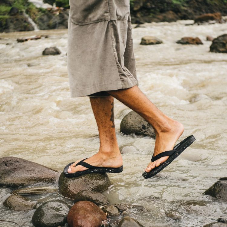 ROYAL FLASH�i���C���� �t���b�V���j�̃V���b�v�j���[�X�u�yIndosole�z�p�������琻�i�𐶂ݏo�������̉\��������T���_���u�����h�v