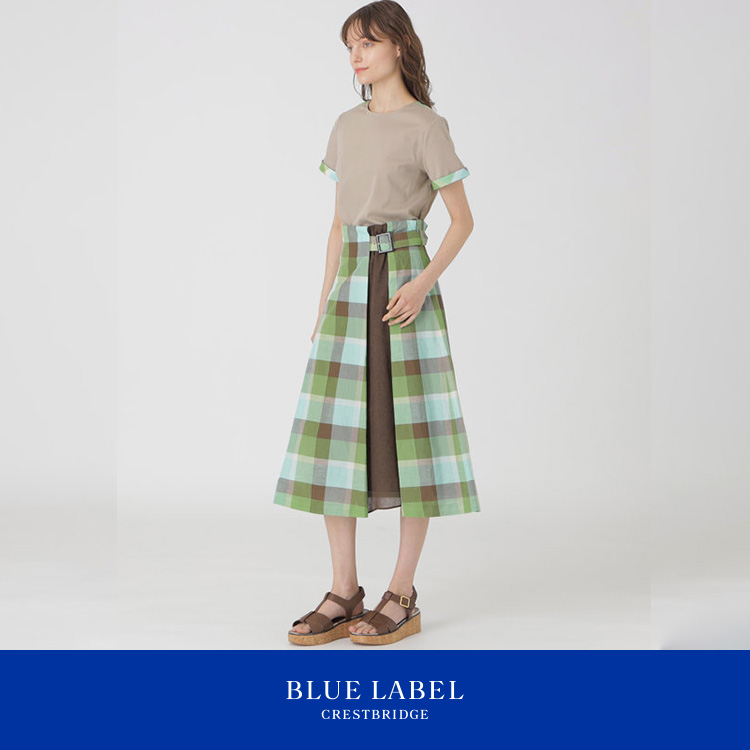BLUE LABEL / BLACK LABEL CRESTBRIDGEiu[[x / ubN[xENXgubWj̃Vbvj[Xuxgt̃ueBbVȃXJ[gĂ炵J[pbgœov