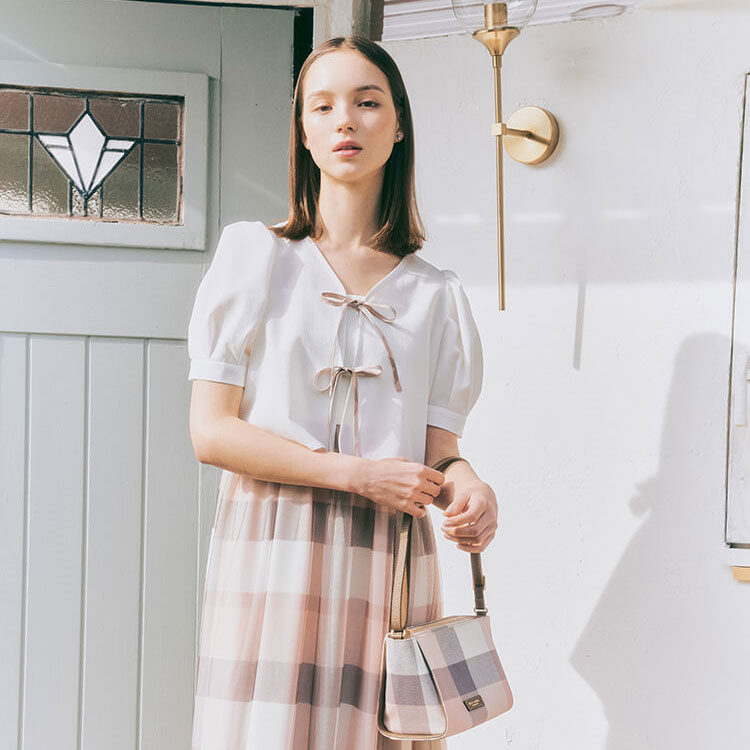 BLUE LABEL / BLACK LABEL CRESTBRIDGE�i�u���[���[�x�� / �u���b�N���[�x���E�N���X�g�u���b�W�j�̃V���b�v�j���[�X�u�y�G��sweet 5�����f�ځz���c�^�I�Ə��Ẵh���X�v