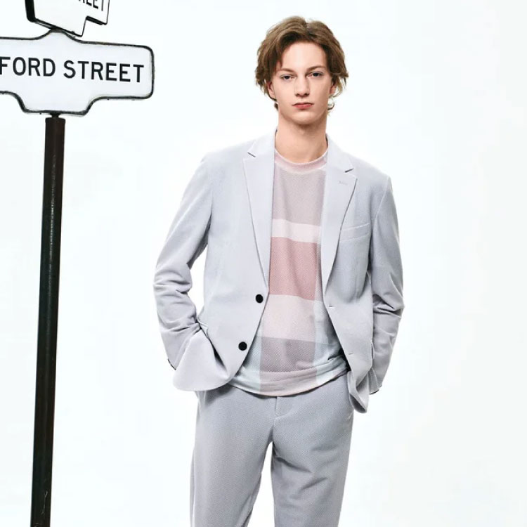 BLUE LABEL / BLACK LABEL CRESTBRIDGE�i�u���[���[�x�� / �u���b�N���[�x���E�N���X�g�u���b�W�j�̃V���b�v�j���[�X�uBLACK lab. Meets��BREEZE MESH 2026�v