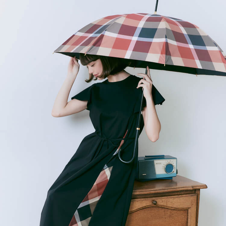 BLUE LABEL / BLACK LABEL CRESTBRIDGE�i�u���[���[�x�� / �u���b�N���[�x���E�N���X�g�u���b�W�j�̃V���b�v�j���[�X�u�yPICK UP�zRainy Season Selection�v