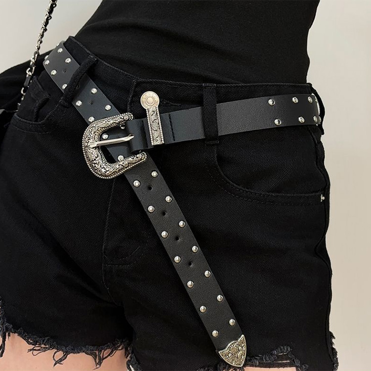 BENDER TOKYO�i�x���_�[�g�E�L���E�j�̃V���b�v�j���[�X�u���G�咍�ڂ�Y2K�t�@�b�V������O�����W�X�^�C���Ɍ������Ȃ��A������̃E�G�X�^���x���g���o��I�v