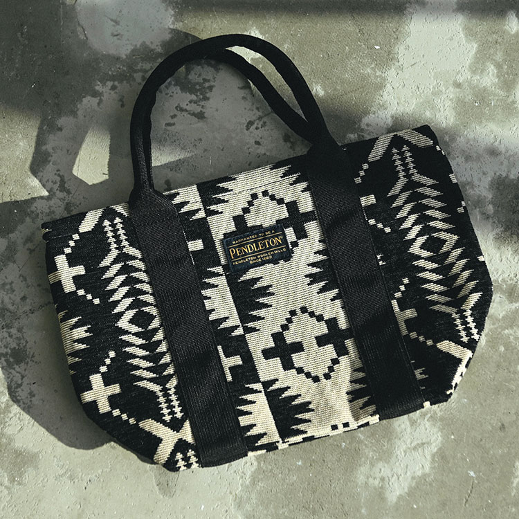BENDER TOKYO�i�x���_�[�g�E�L���E�j�̃V���b�v�j���[�X�u�wPENDLETON/�y���h���g���x�`���̃l�C�e�B�u�����A��i�Ń^�t�ȃS�u�����D��Ŋy���ރ~�j�g�[�g�v