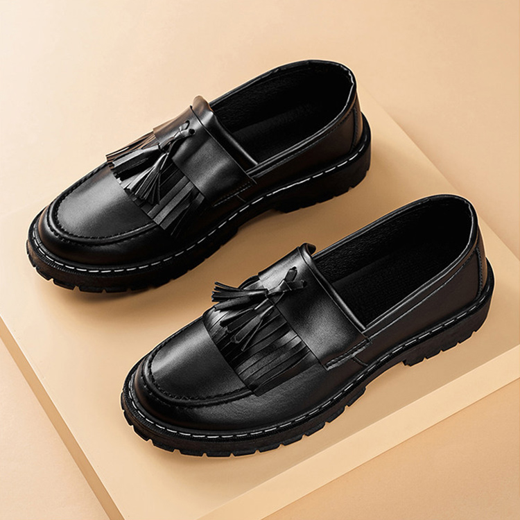 BENDER TOKYO�i�x���_�[�g�E�L���E�j�̃V���b�v�j���[�X�u�N���V�J���ȑ����ŁA�����̃R�[�f���i�グ�B��l�����t�����W�^�b�Z�����[�t�@�[�v