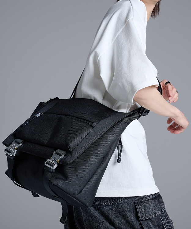 DEVICEifoCXj̃Vbvj[Xuy×DEVICEzcobra buckle messenger bag/RuobN bZW[obOv